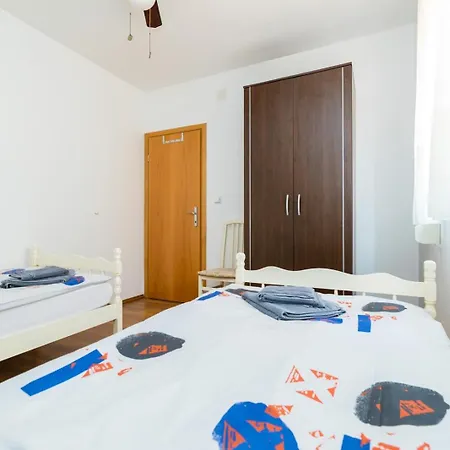 Apartment Andre Malinska